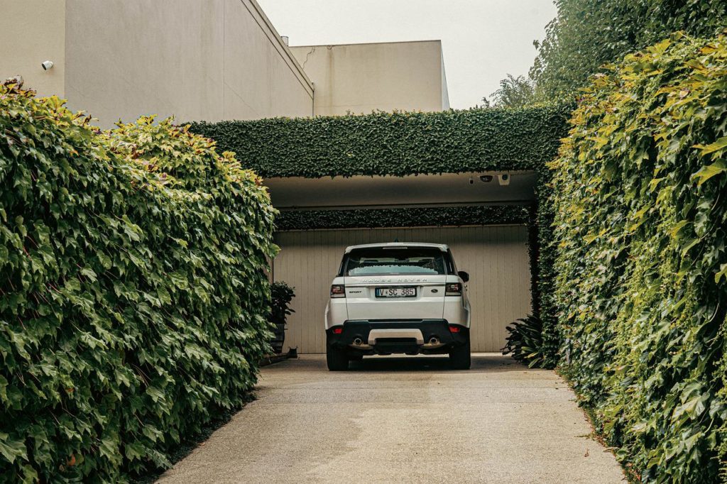 Selling Your Home? Take These 3 Steps To An Irresistible Garage